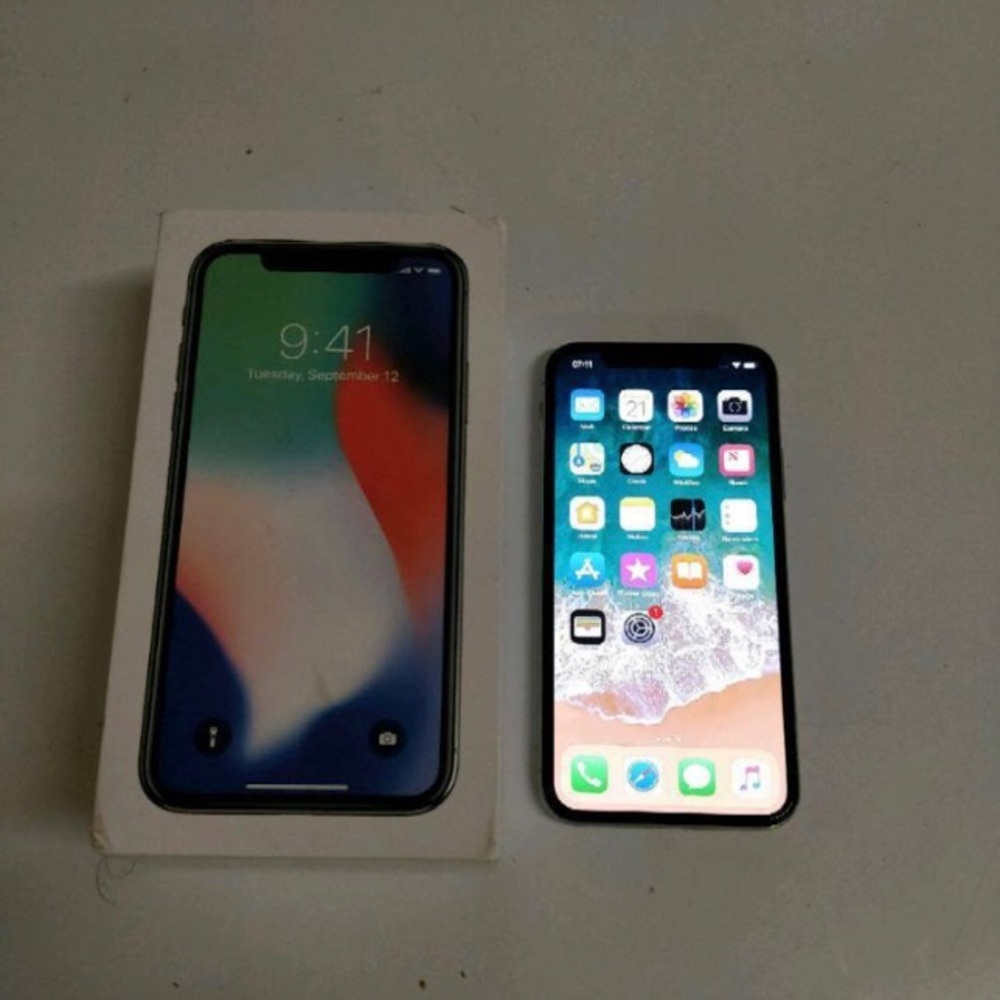 iPhone XS